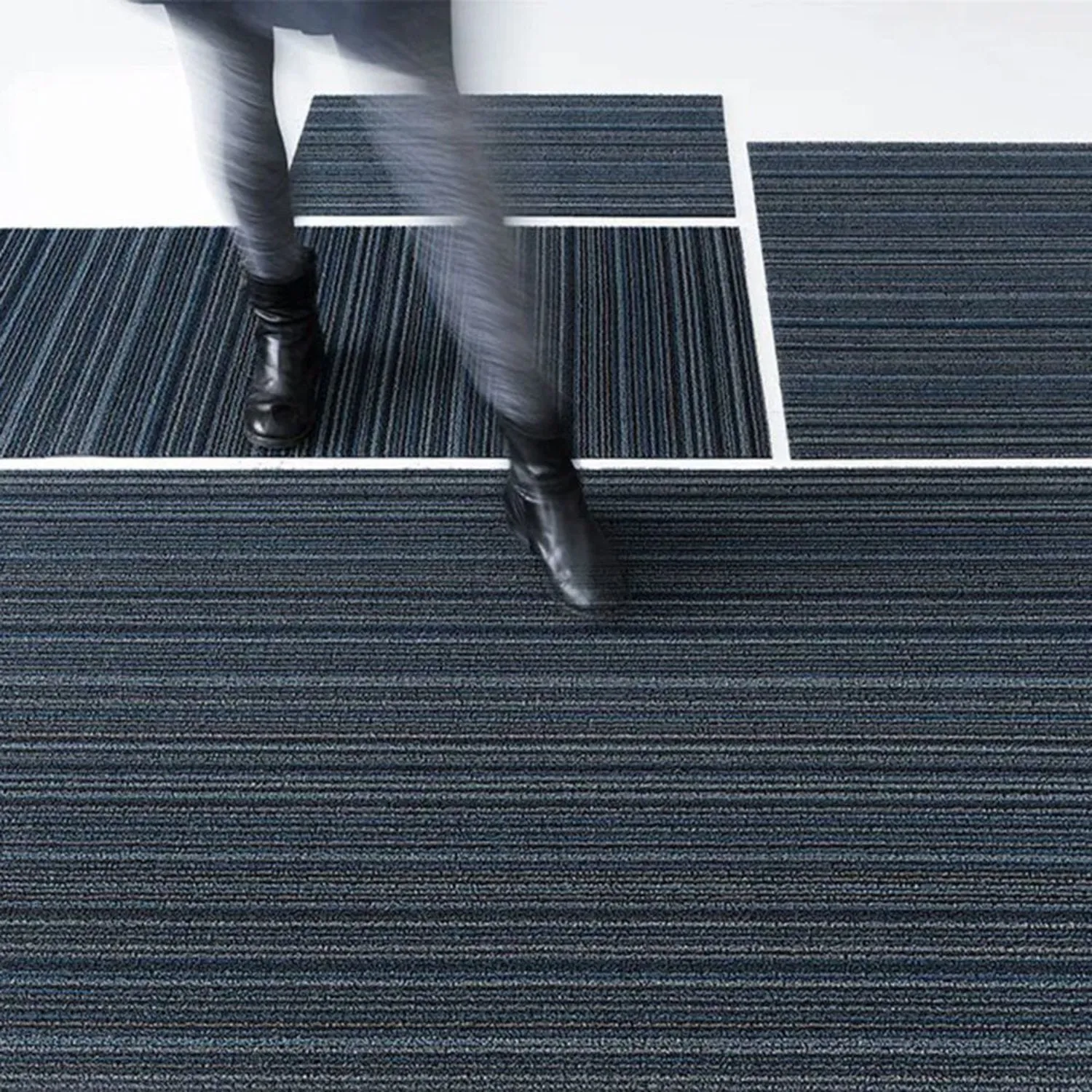 chilewich | big mat 91x152cm (36x60") | skinny stripe blue