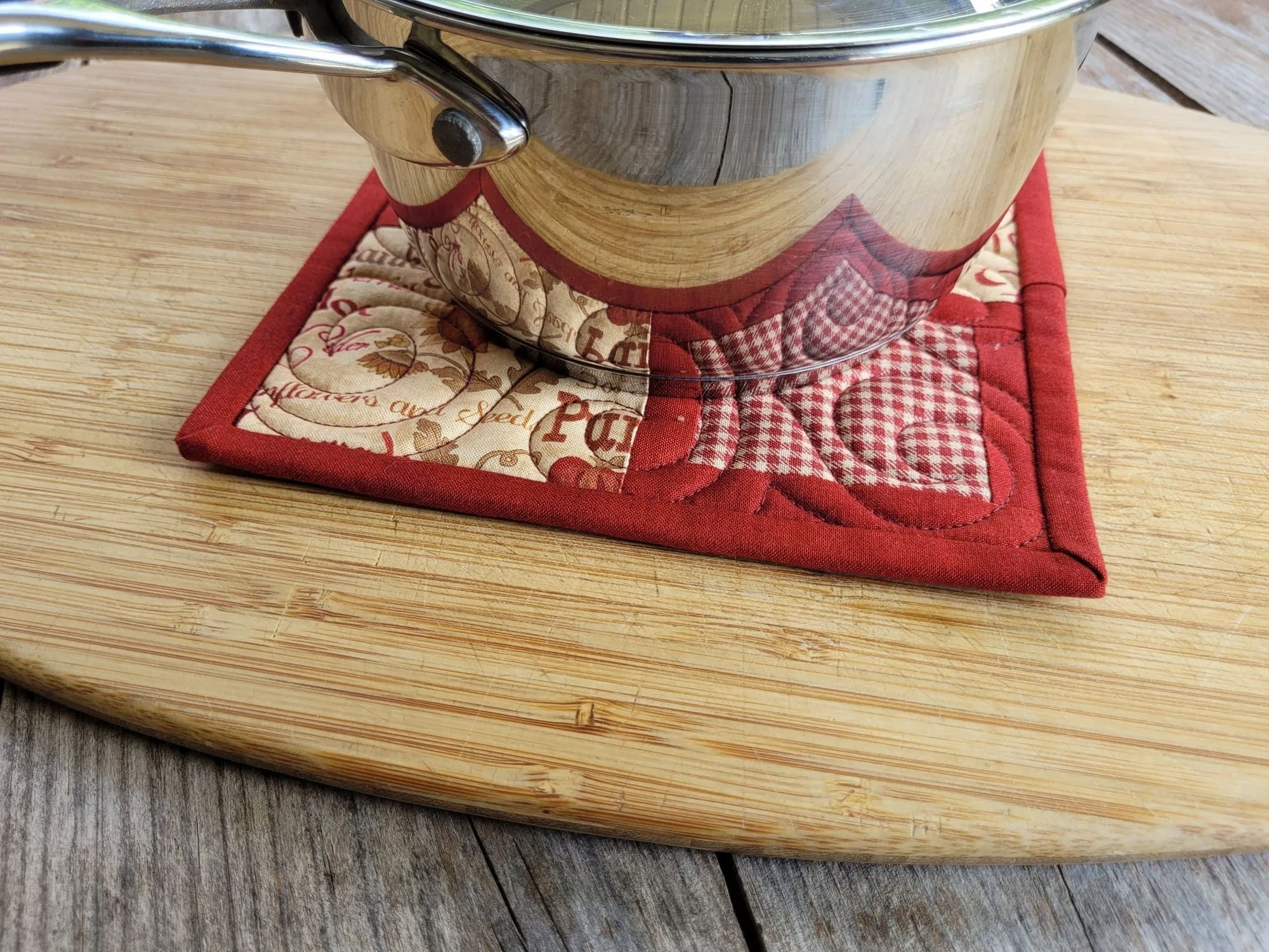 Red Gingham Potholders in Thanksgiving & Harvest Theme Fabrics